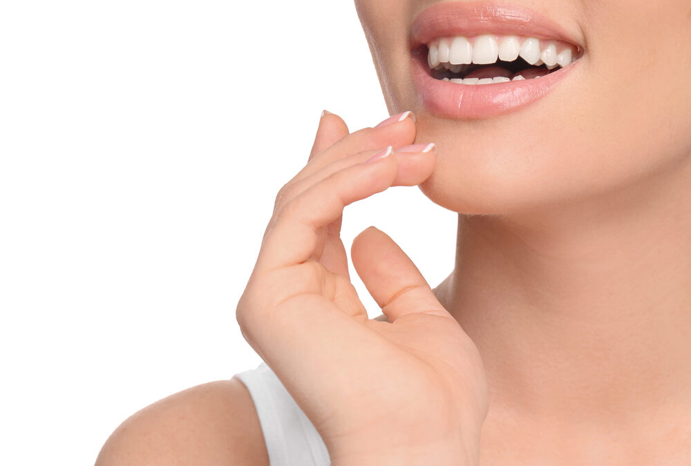 Simple Lifestyle Changes That Elevate Your Oral Care Routine Naturally